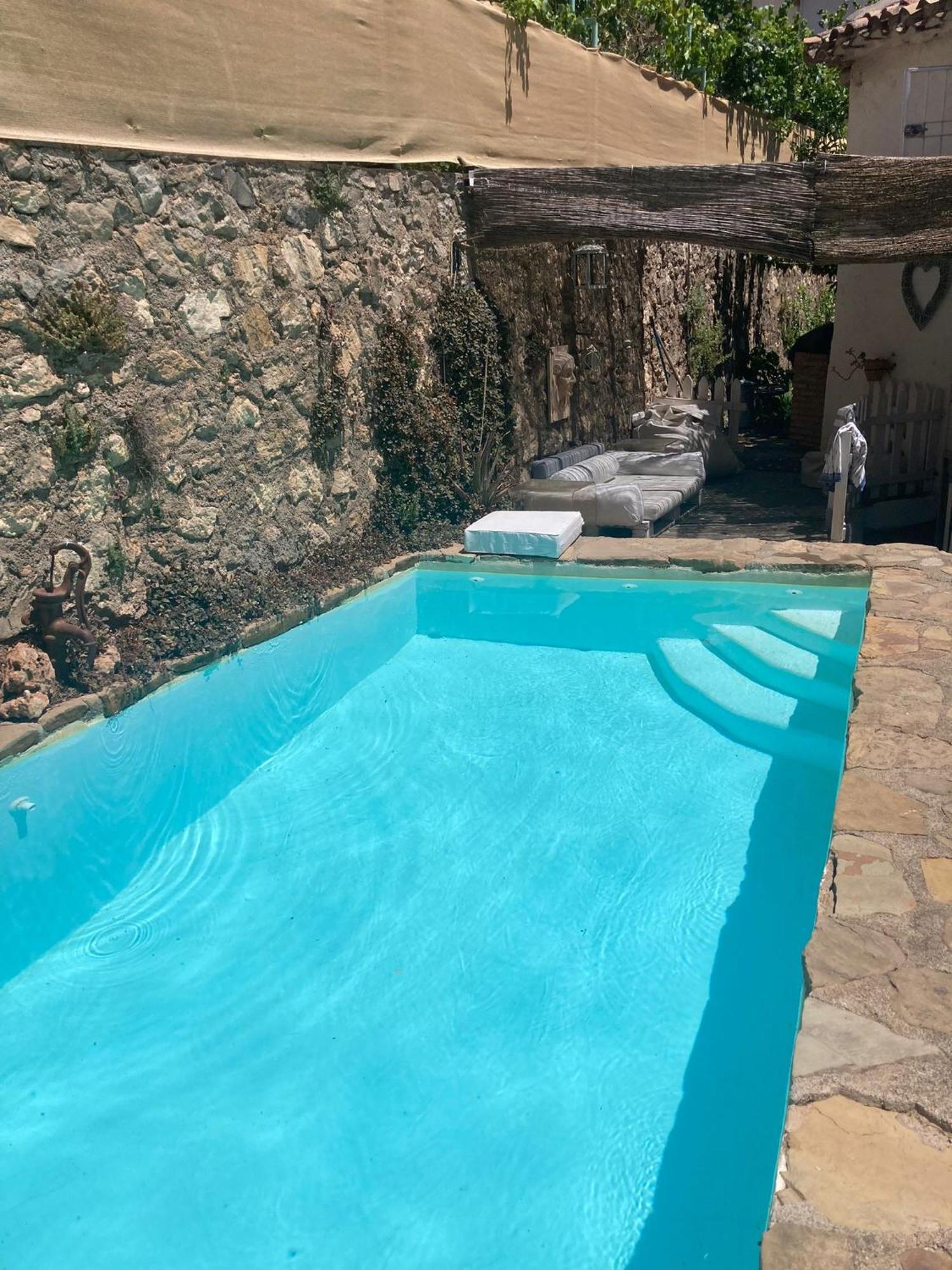 Casita Del Peral Gueejar Sierra Villa Exterior photo